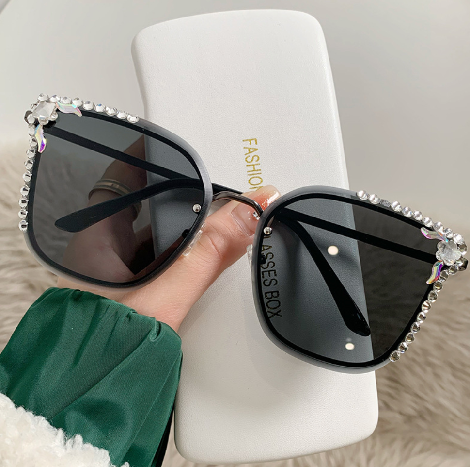 FSMILING Lot De 7 Paires Lunettes De Soleil Femme Gross Lunettes De Soleil Pas Cher Femme Retro Lunettes Uv400 à La Mode Et Lunette De Soleil Classique FSMILING Lot De 7 Paires Lunettes De Soleil Femme Gross Lunettes De Soleil Pas Cher Femme Retro Lunettes Uv400 à La Mode Et Lunette De Soleil Classique